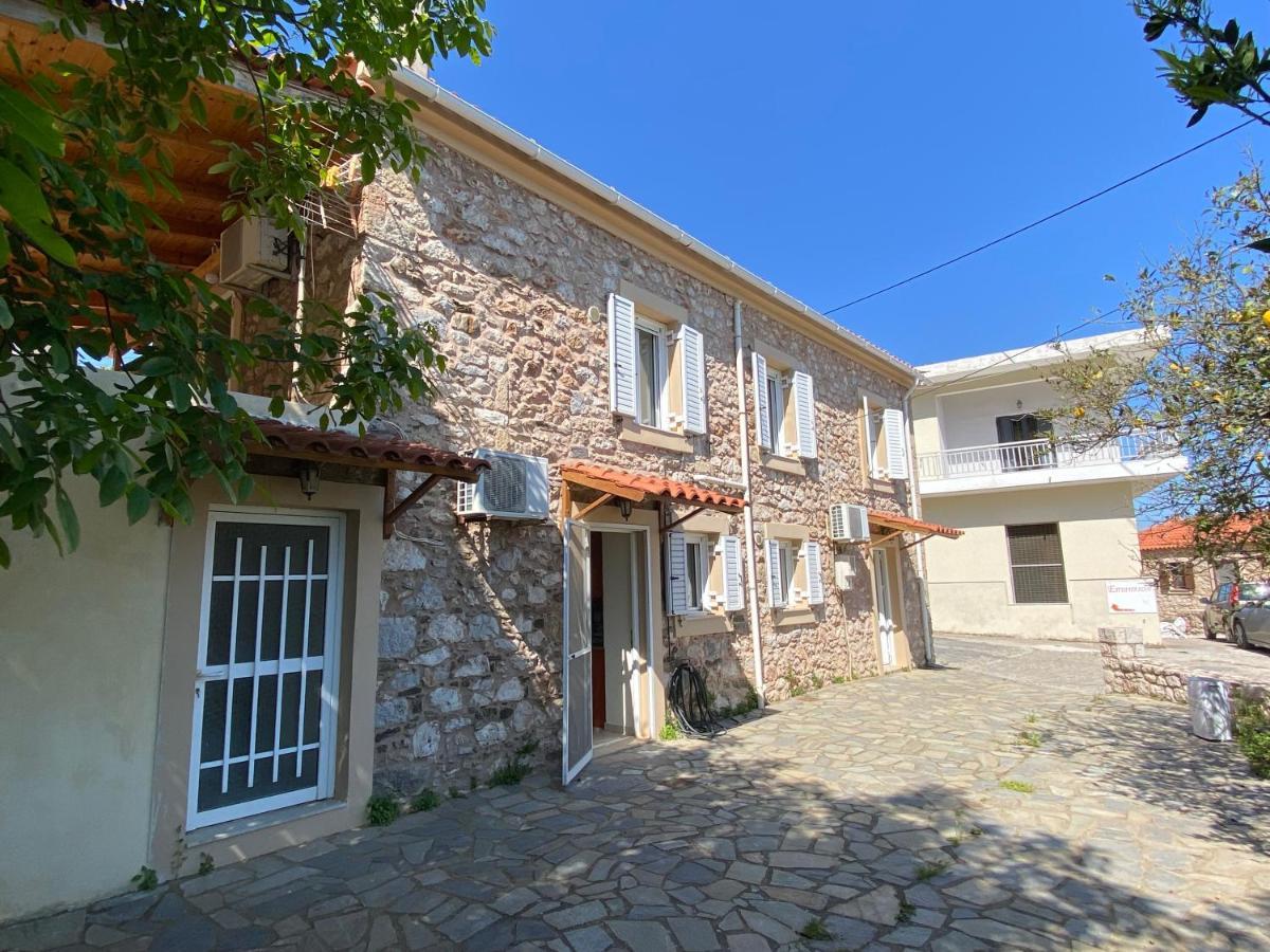 Villa Barbajonn'S Stone House Monemvasía Exterior foto
